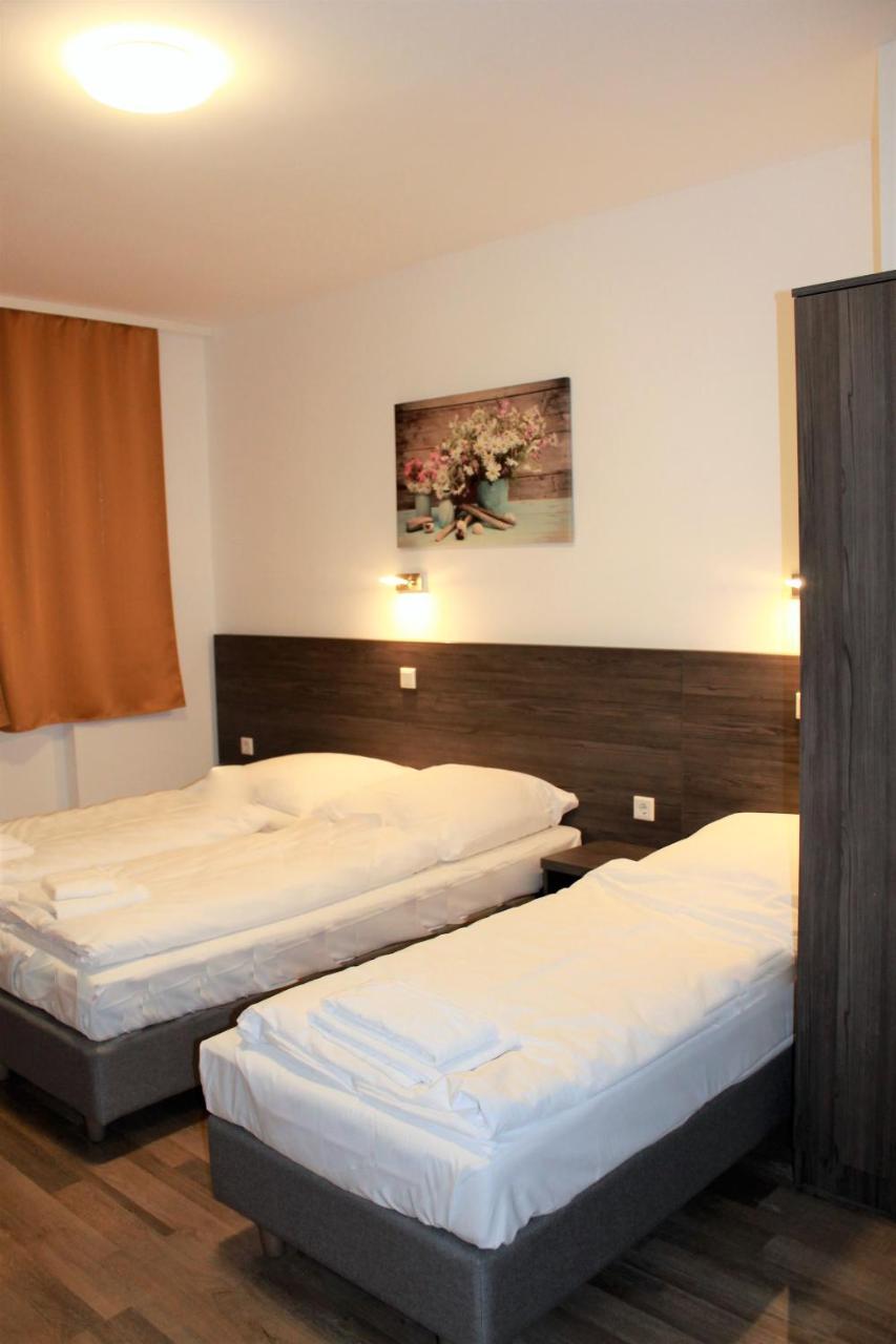 Pionier Hotel Hamburg Wandsbek Exterior foto